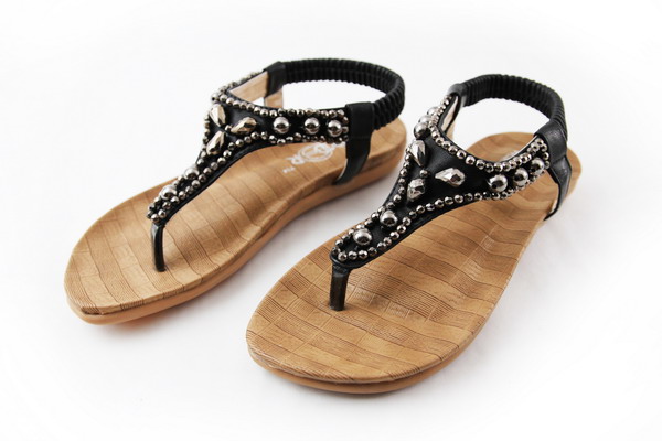 Women's Slippers & Sandals